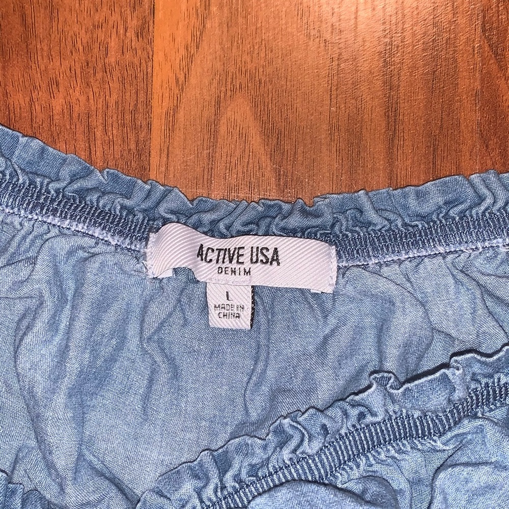 Cute denim top